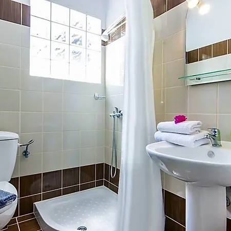 Rg Thassos Aparthotel Potamia (Thasos)